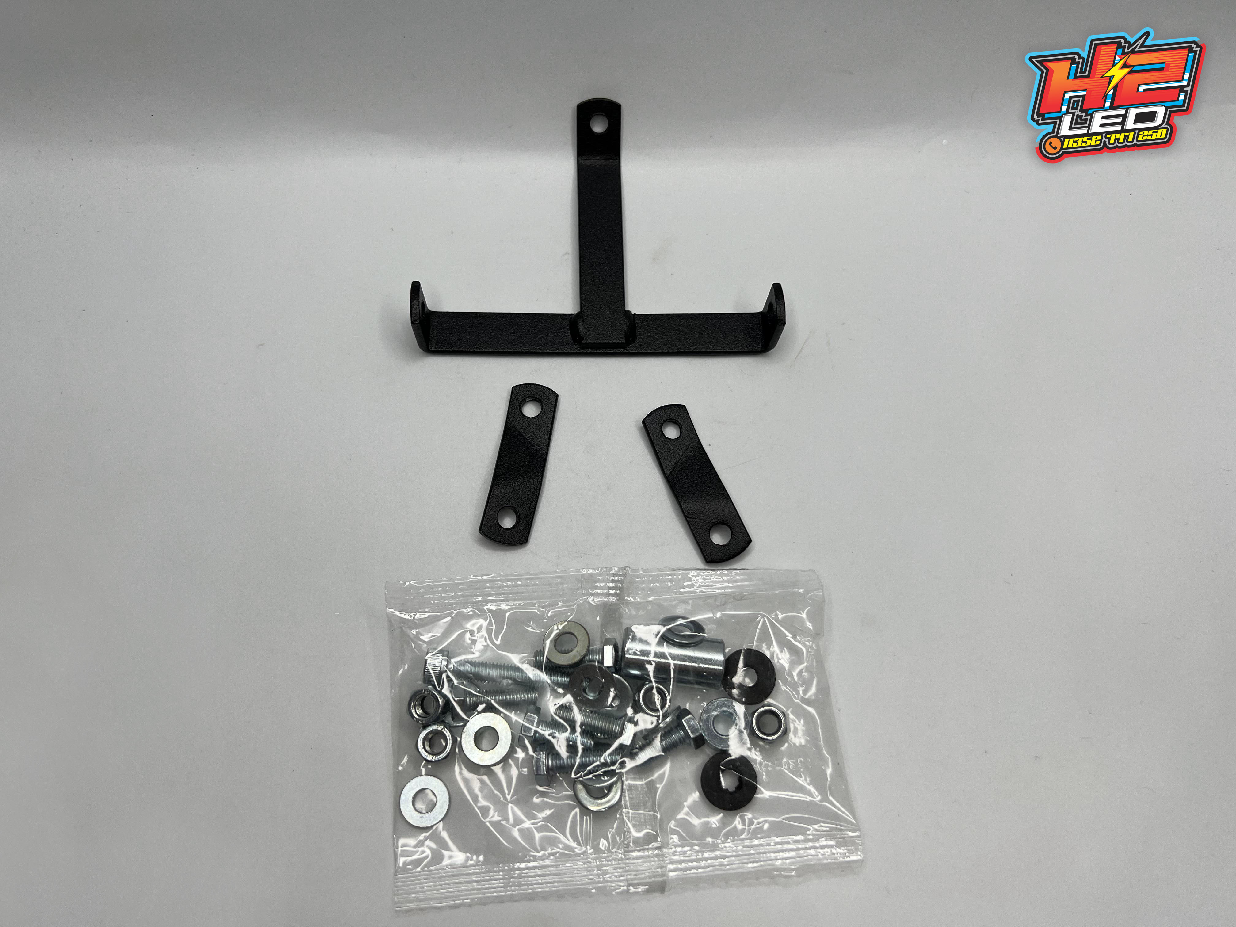 Pát gắn thùng CR GIVI G12N cho Winner 150