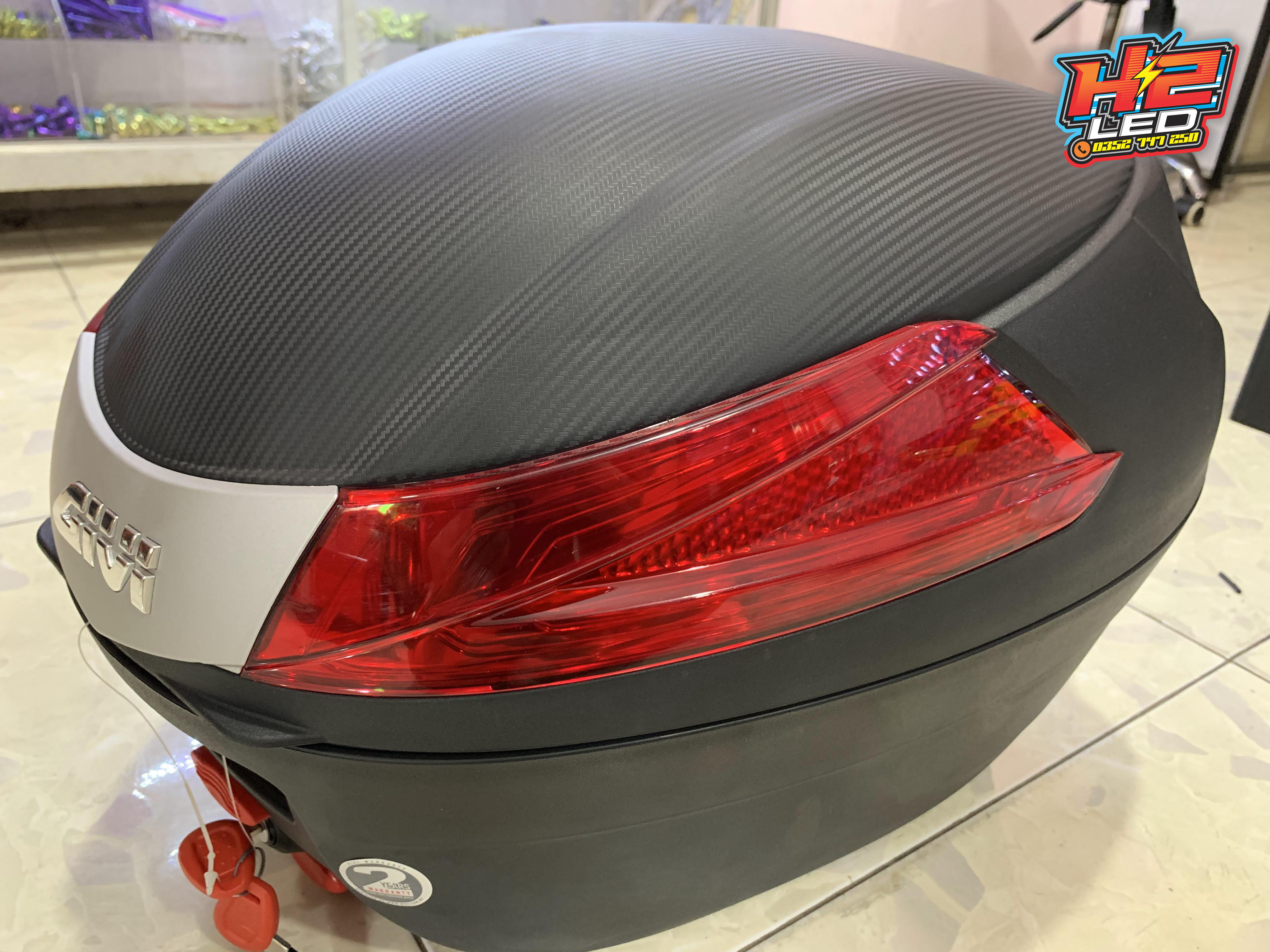 Thùng sau Givi B34N