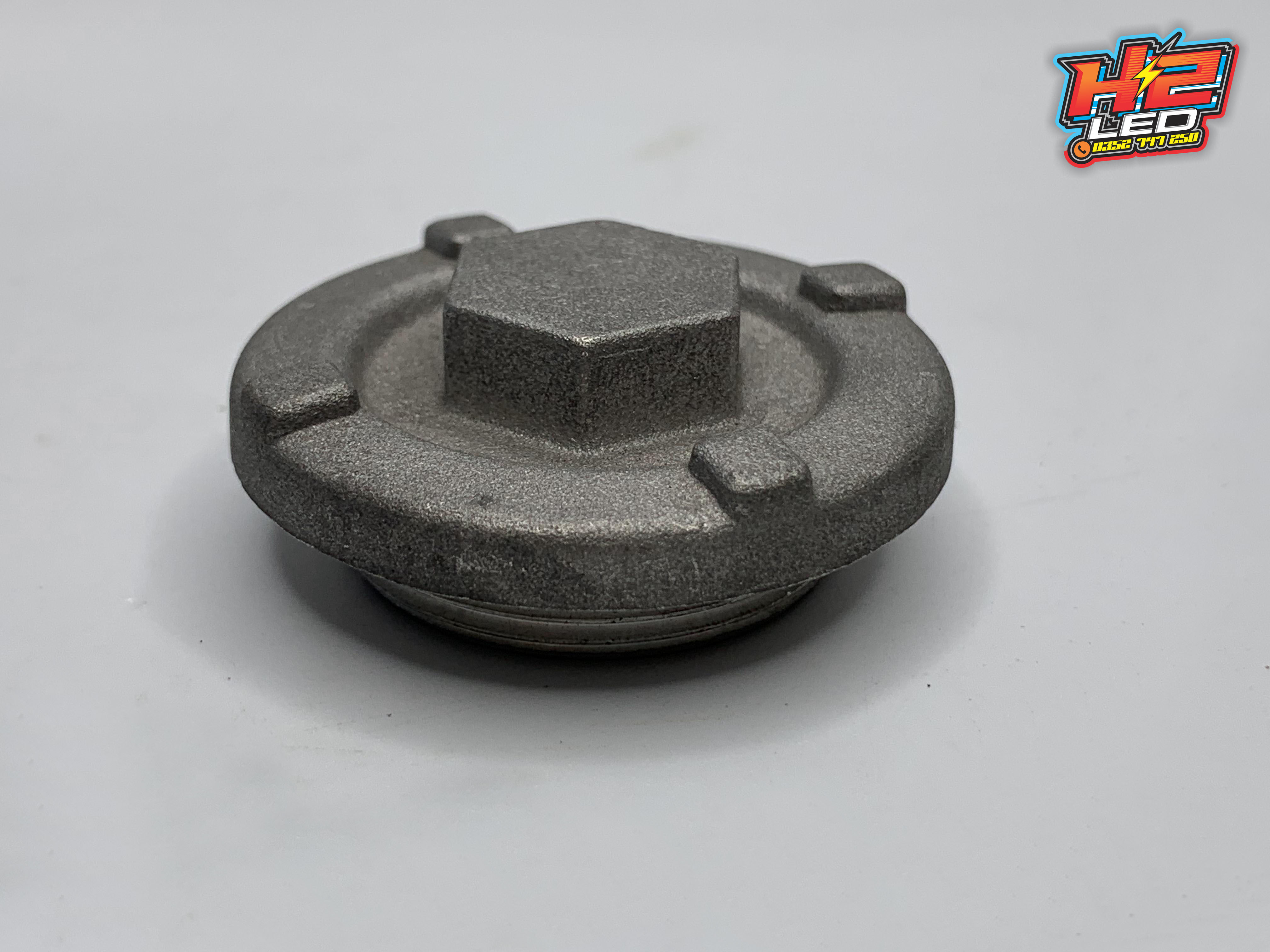 Ốc xả nhớt nam châm Yamaha
