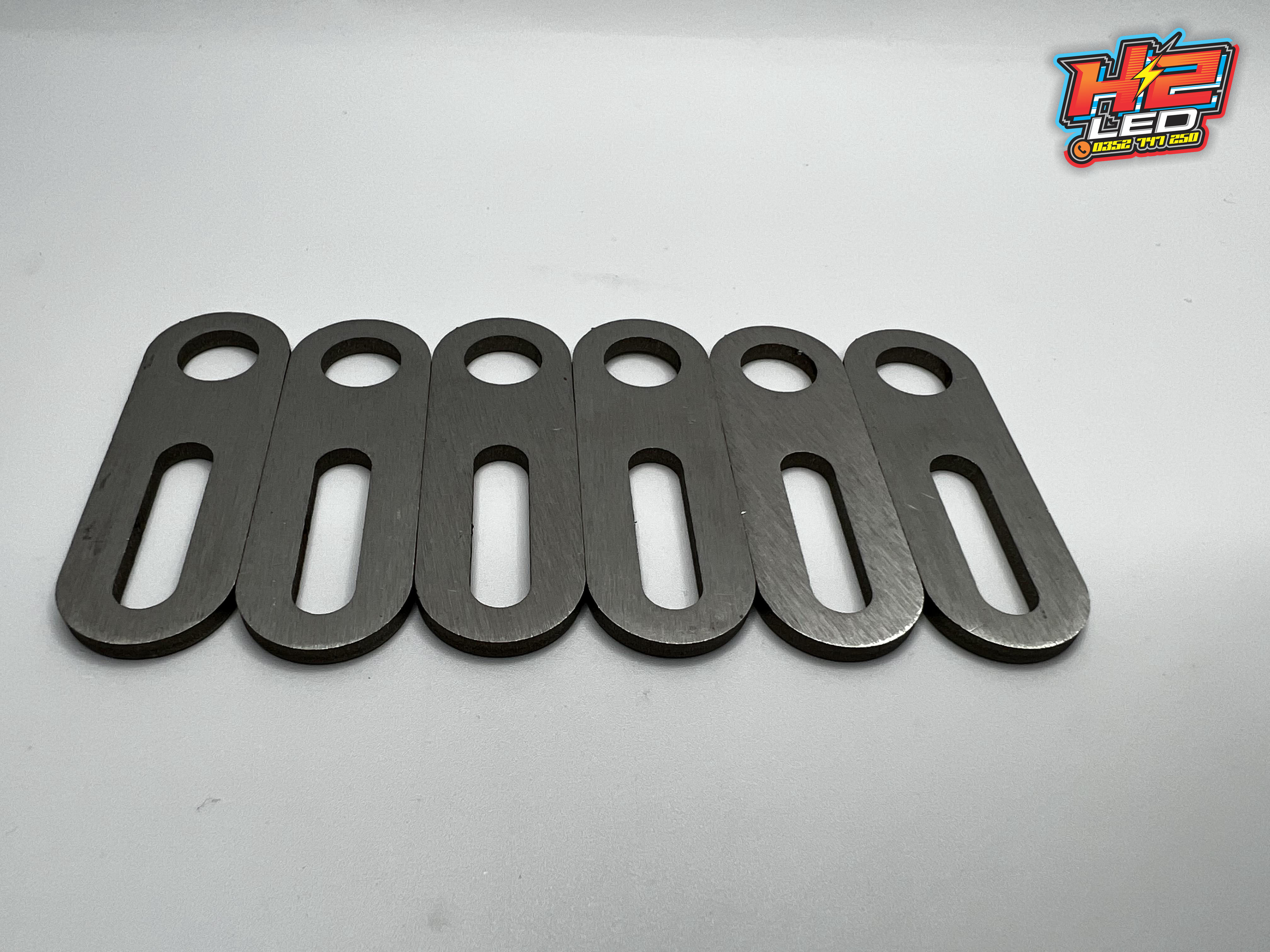 Pat đèn trợ sáng inox 304 bắt chân gương